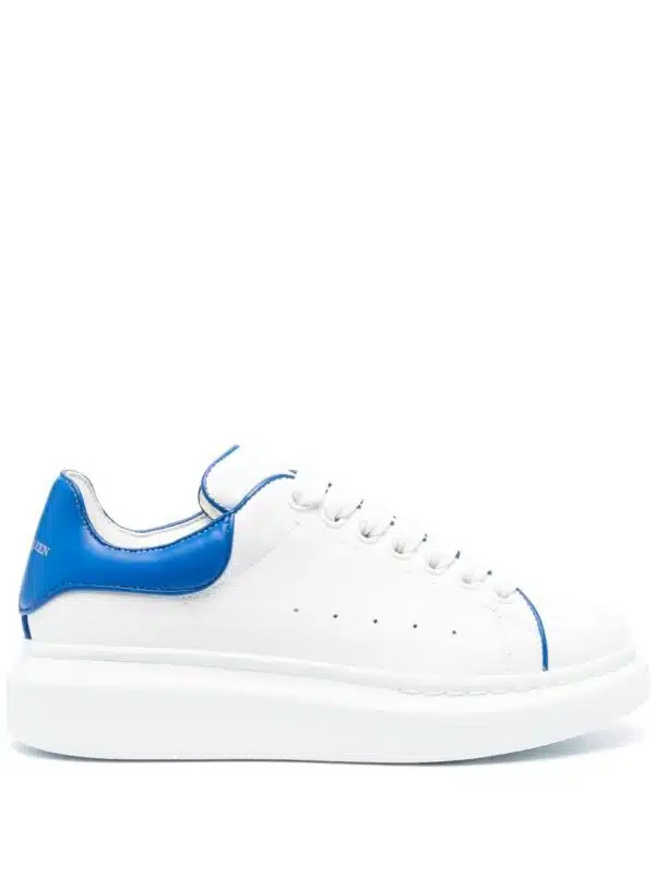 Alexander McQueen Oversized low-top leather sneakers - Wit