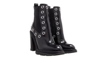 Alexander McQueen Sneakers - Eyelet Ankle Boots Leather in black