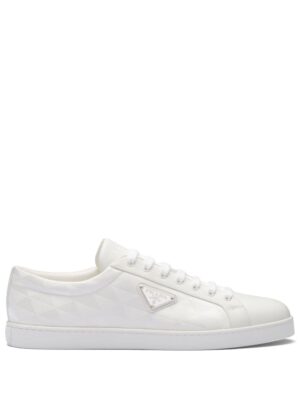 Prada triangle-logo lace-up sneakers - Wit
