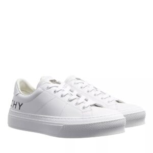 Givenchy Sneakers - City Sport Sneakers In Leather in crème