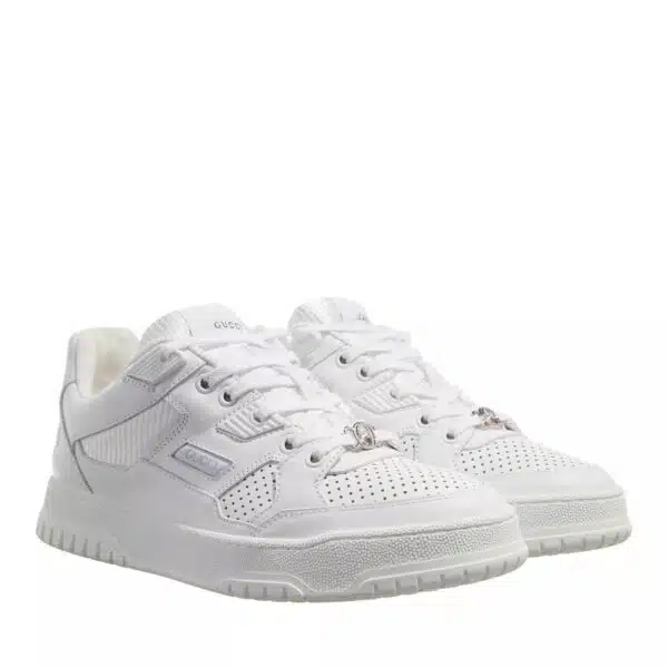 Gucci Sneakers - Women's Trainer in wit