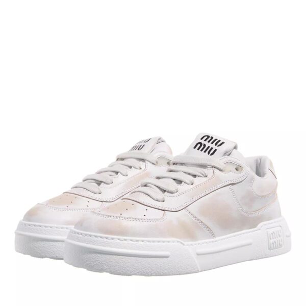 Miu Miu Sneakers - Sneaker Vitello in wit